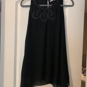Black long sleeveless top
